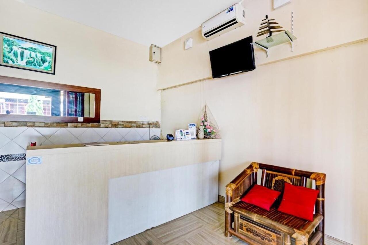 Oyo 90553 Arteri Guest House Семаранг Екстериор снимка